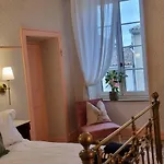 Maison *