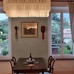 Maison *